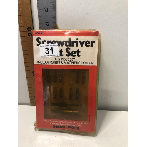 31 - Screw driver bit set