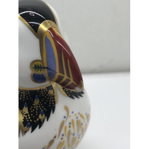 80 - Royal Crown Derby puffin
Gold stopper
CHIP TO BEAK