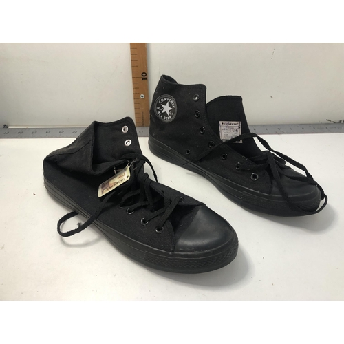 24 - Converse boots
Size UK 10