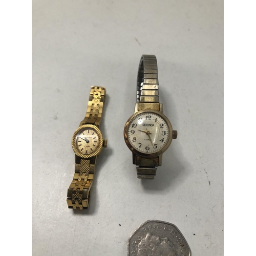 38 - X2 Seconda lady's watches