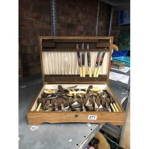 271 - Cutlery set