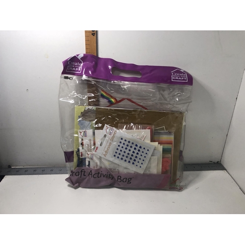 18 - Craft activity bag