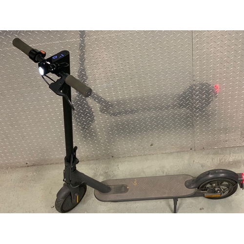 389 - Working scooter without charger(no reserve)please not postable