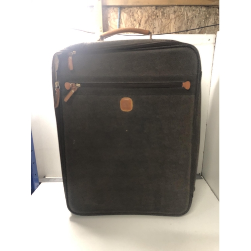 100 - Brics suitcase