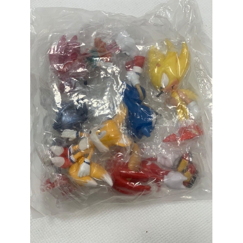 374 - Sonic Figurines