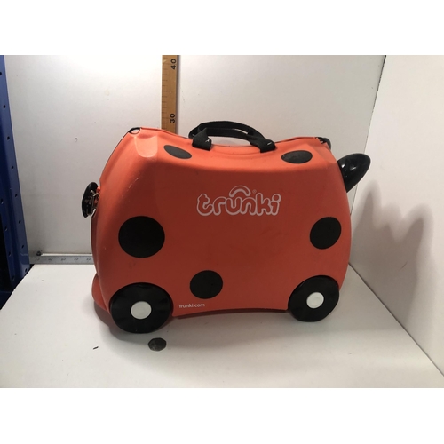 140 - Trunki