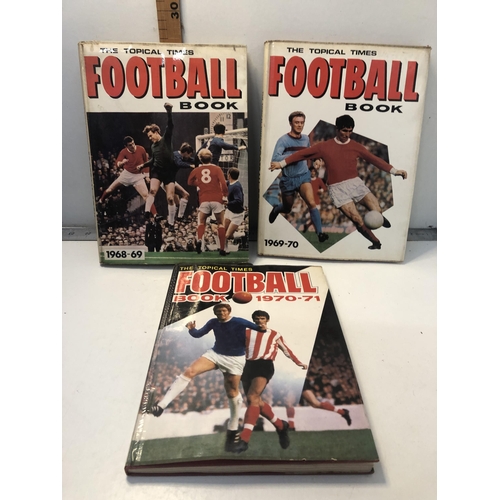 146 - 1960s & 70s football annuals