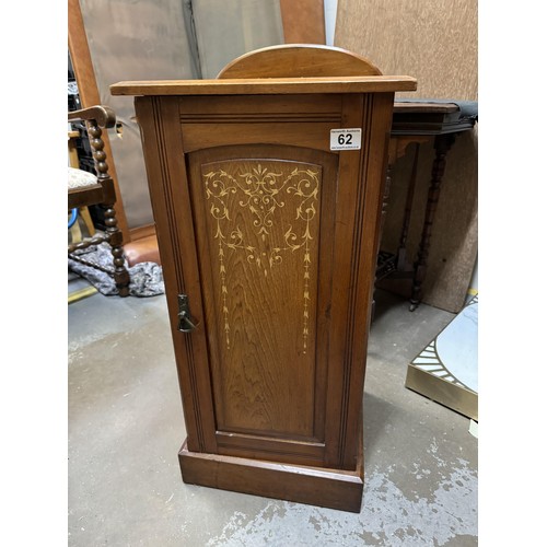 62 - Vintage Wooden Pot Cupboard, AF (no shelf)
H: 33