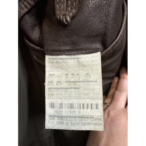 87 - Boss Leather Mens Jacket, Size XXL
Af (sleeve lining loose)