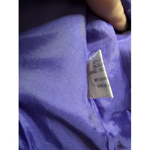 88 - Helen Berman Ladies Coat, Size Medium