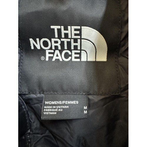 105 - North Face jacket Ladies, Size Medium