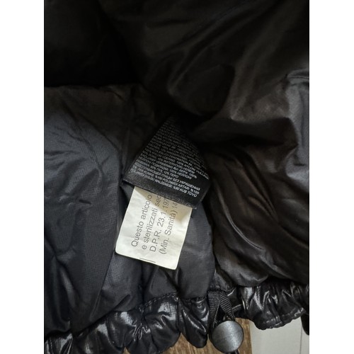 105 - North Face jacket Ladies, Size Medium