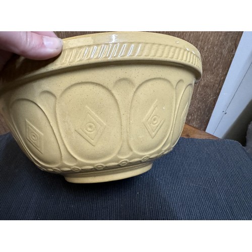 109 - Mixing Bowl
12