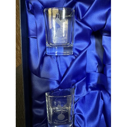 140 - Spurs Glass Set, AF (missing 1 piece)