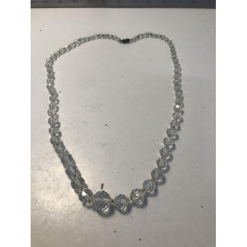 184 - Glass beaded necklace