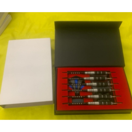 250 - Darts set