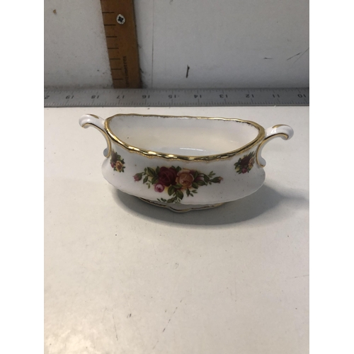 102 - Royal Albert Old Country Rose sugar dish