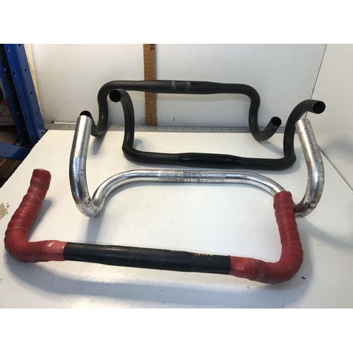 46 - X4 racing bike handles