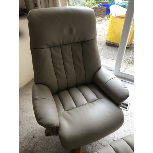 73 - Leather chair & foot rest
PLEASE NOTE NOT POSTABLE