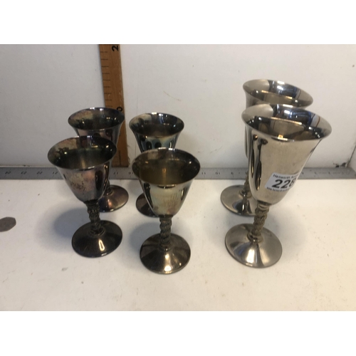 228 - X6 silver plate goblets