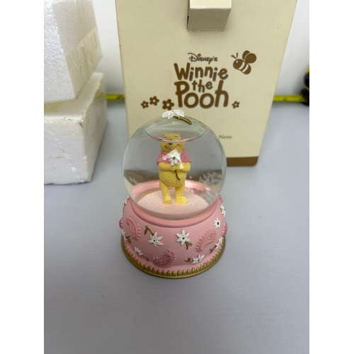 77 - Boxed Winnie the Pooh Snow Globe