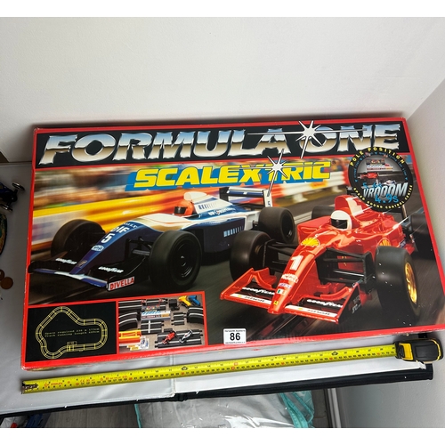 86 - Scalextric Formula 1 set - 1 car missing NOT POSTABLE