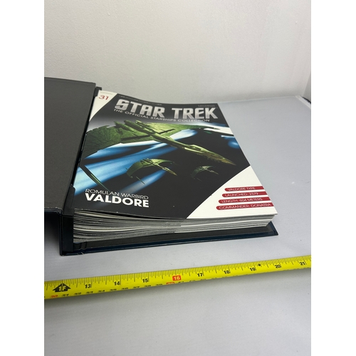 64 - Star Trek magazines in binder - issues 31-46