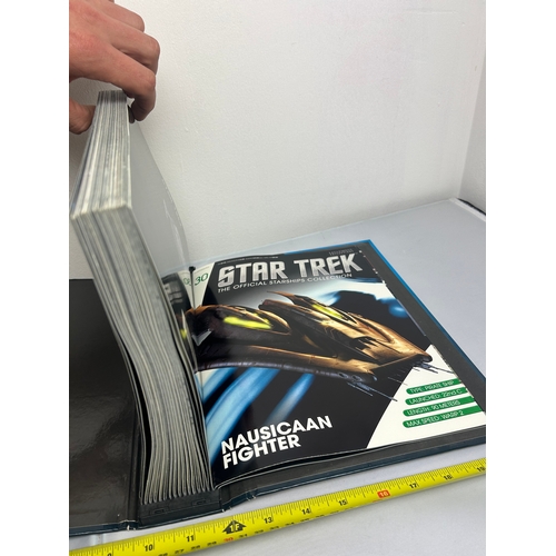 65 - Star Trek magazines in binder - issues 15-30