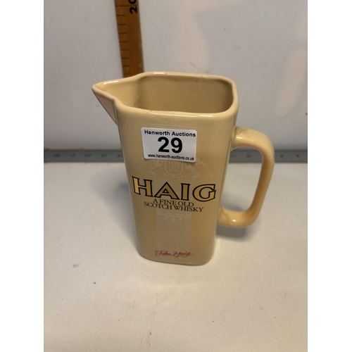 29 - Pub water jug