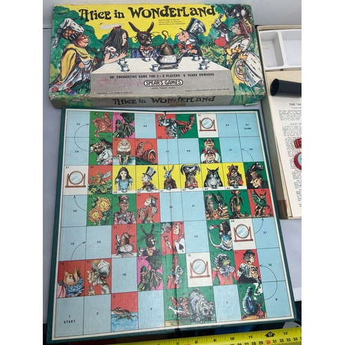 99 - Vintage Alice in Wonderland Board Game