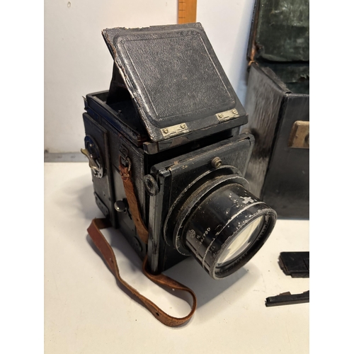 208 - Antique J H Dallmeyer London camera