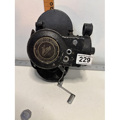 229 - Victor cine camera