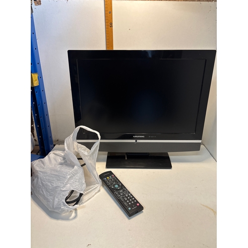 401 - Small tv