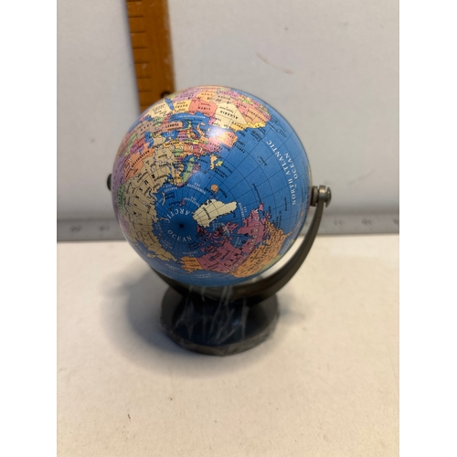 405 - Small globe