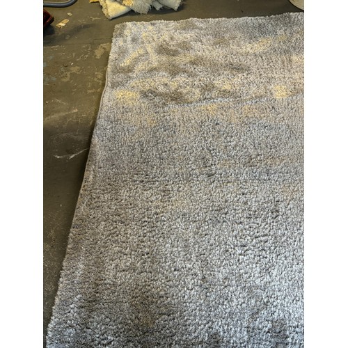 41 - Dunelm Silver Rug 240cm x 340cm