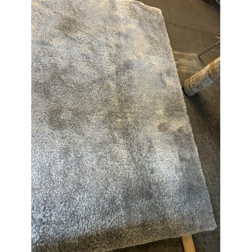 41 - Dunelm Silver Rug 240cm x 340cm