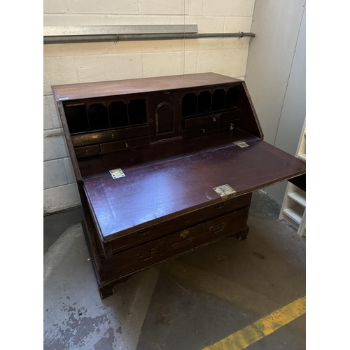 53 - Vintage Bureau