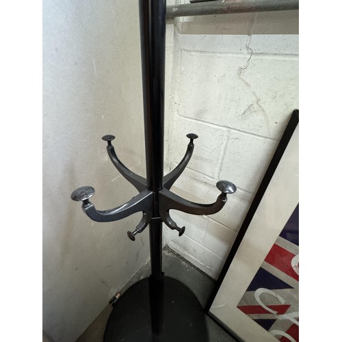 142 - Metal Coat Stand