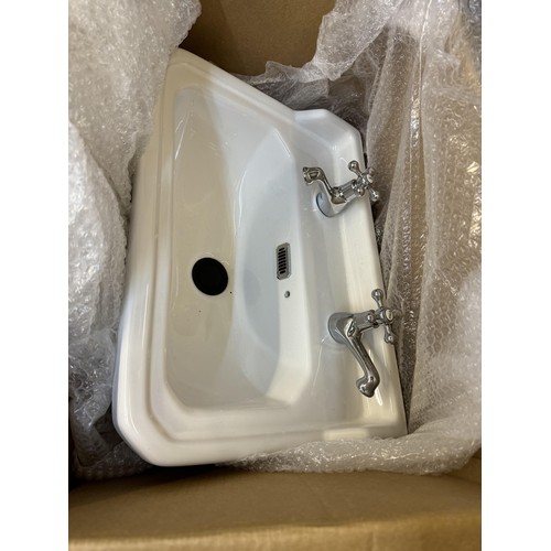 207 - Cloakroom Set, White, (toilet pan, cistern, sink and pedestal)