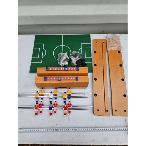 85 - Table soccer game boxed