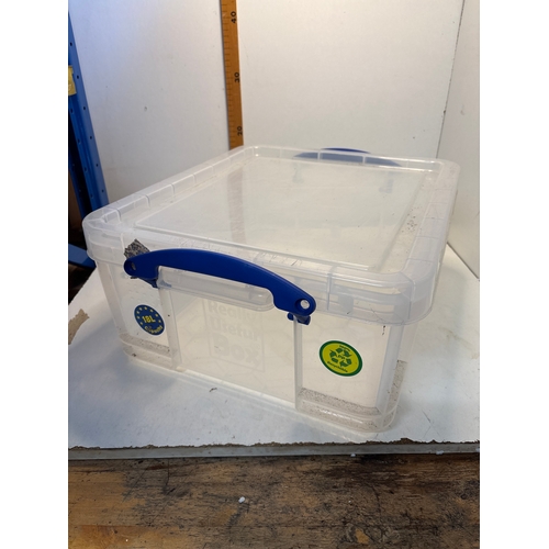 377 - 18l Storage box