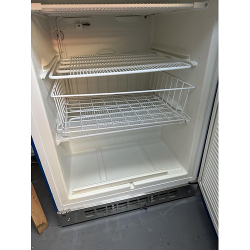 301 - SMEG Fridge Freezer, S32STRP3, Working