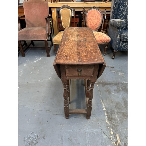 320 - Vintage Drop Leaf Table, 4 Person