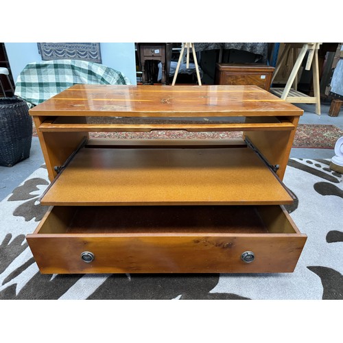 336 - Vintage Wooden TV Stand