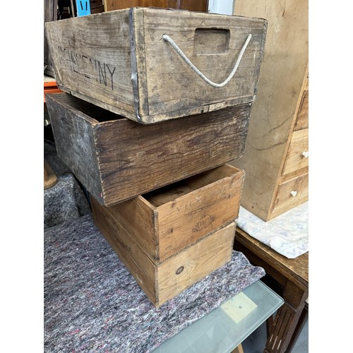 339 - Qty of Vintage Wooden Crates/Boxes