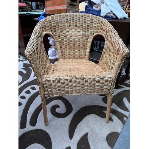 404 - Wicker Chair