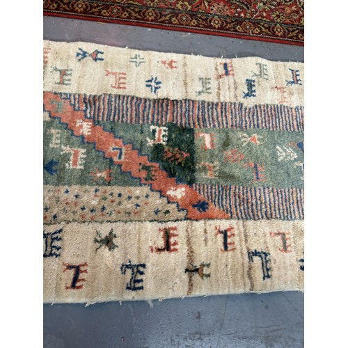 411 - Rug, 82cm x 158cm