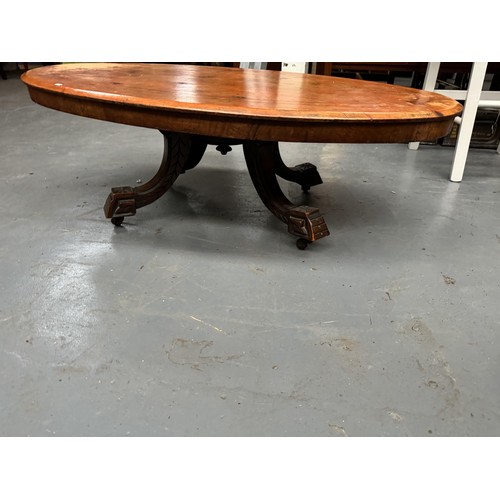 637 - Vintage Oval Coffee Table