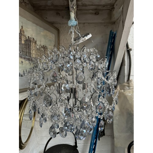 665 - Chandelier