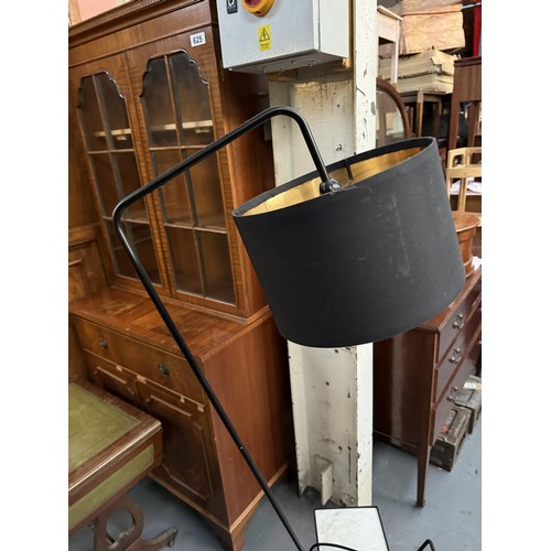 666 - Floor Lamp with Magazine Rack